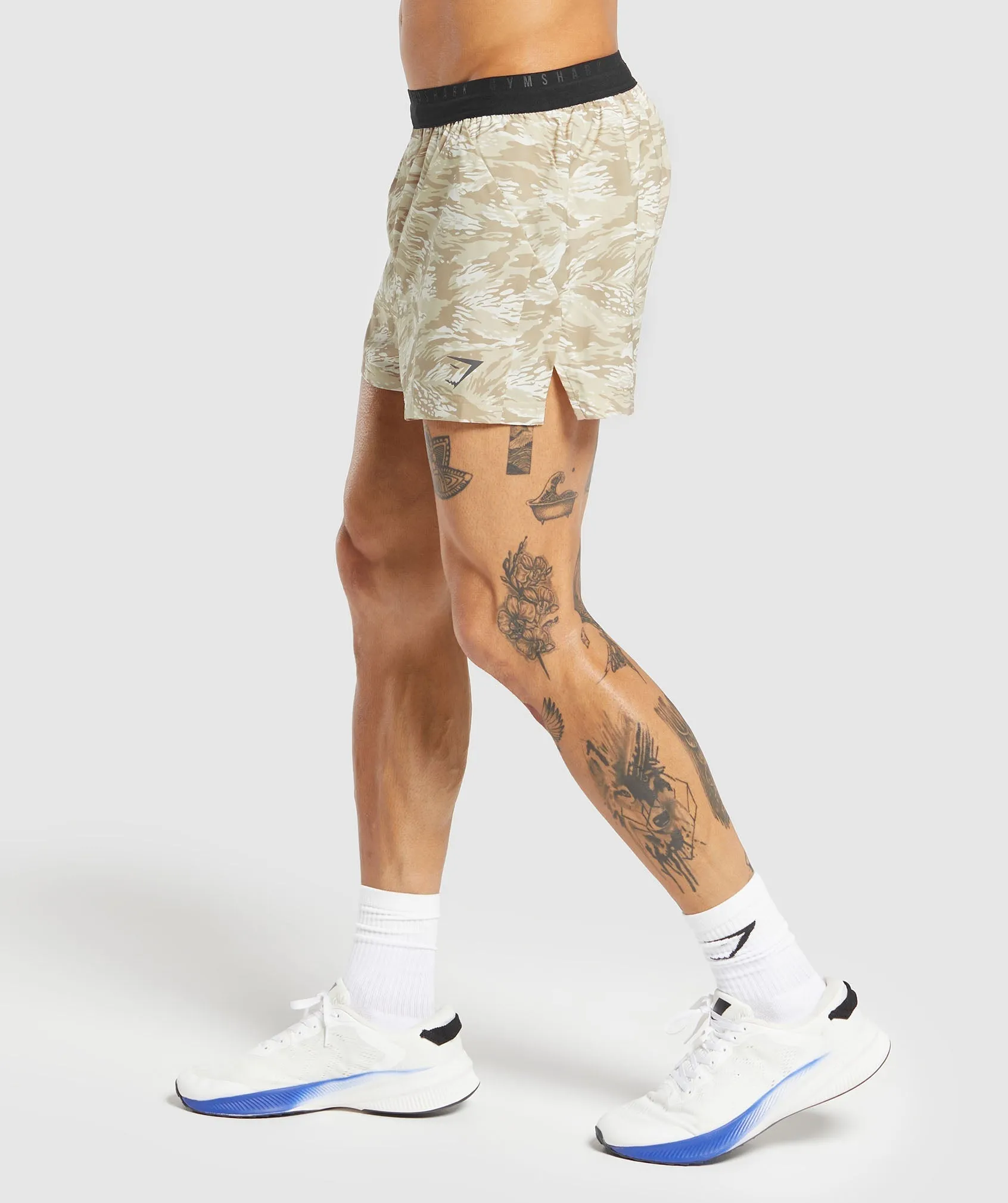 Gymshark Sport Printed Run 3" Shorts - Ecru White