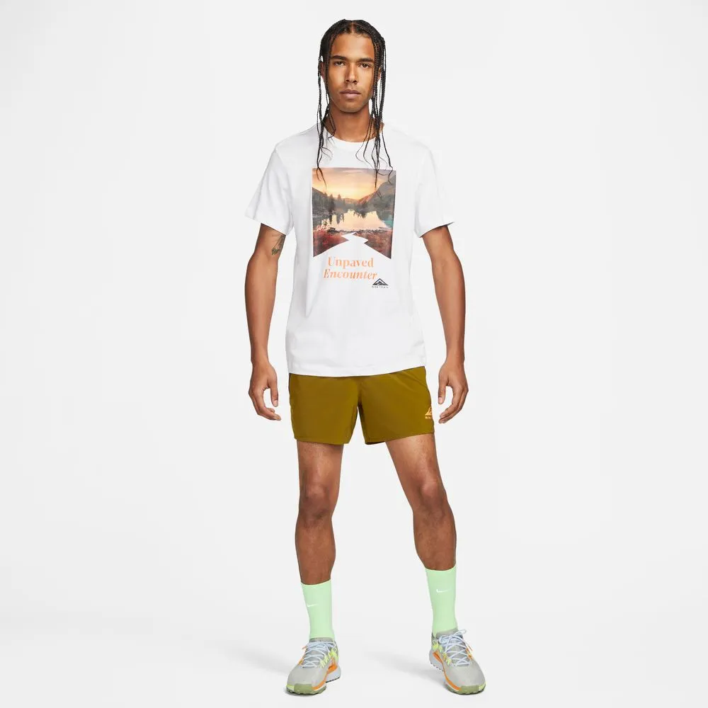 Mens Nike  Trail Second Sunrise DF 5in Shorts
