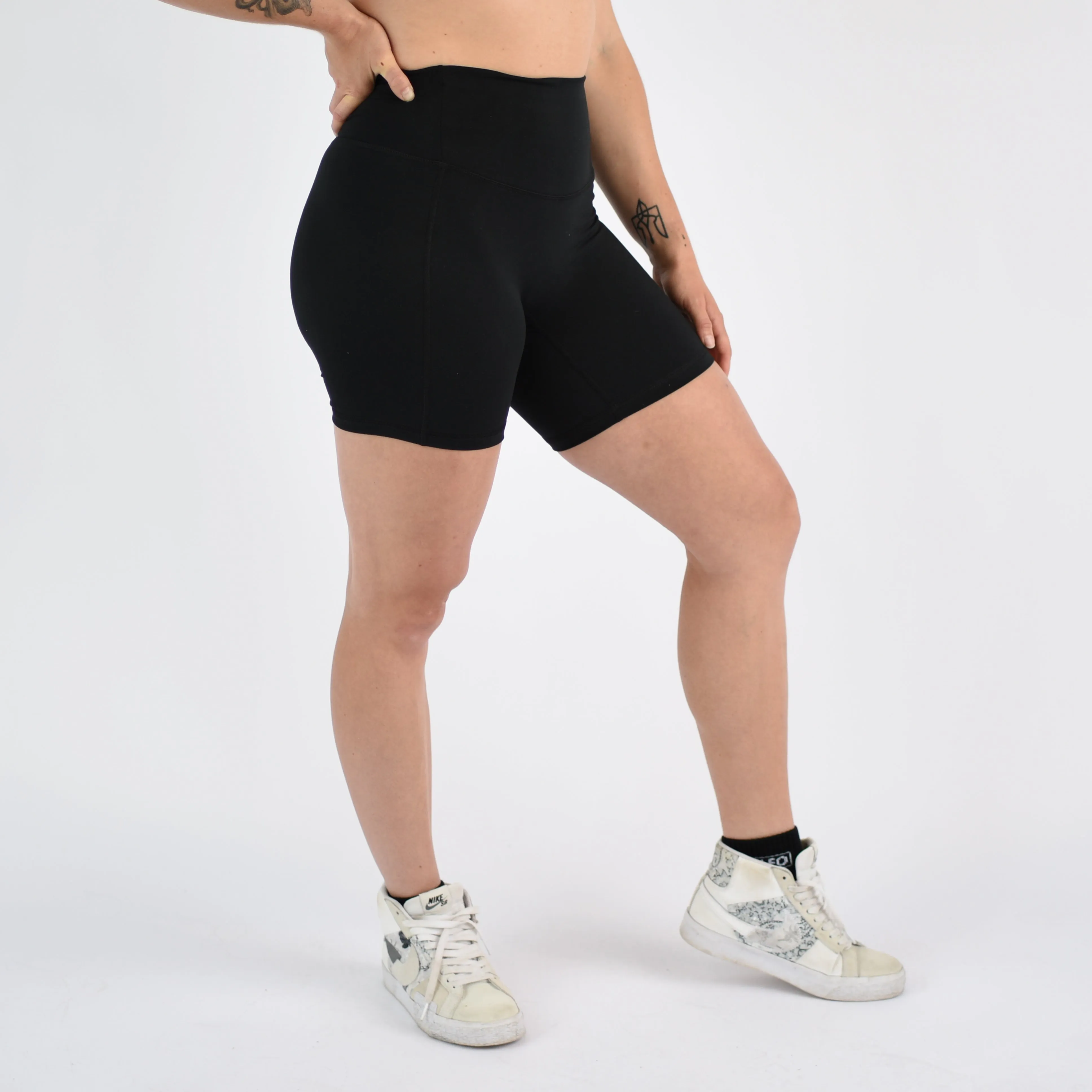 Pedal Short 6" - No Front Seam - Higher Rise