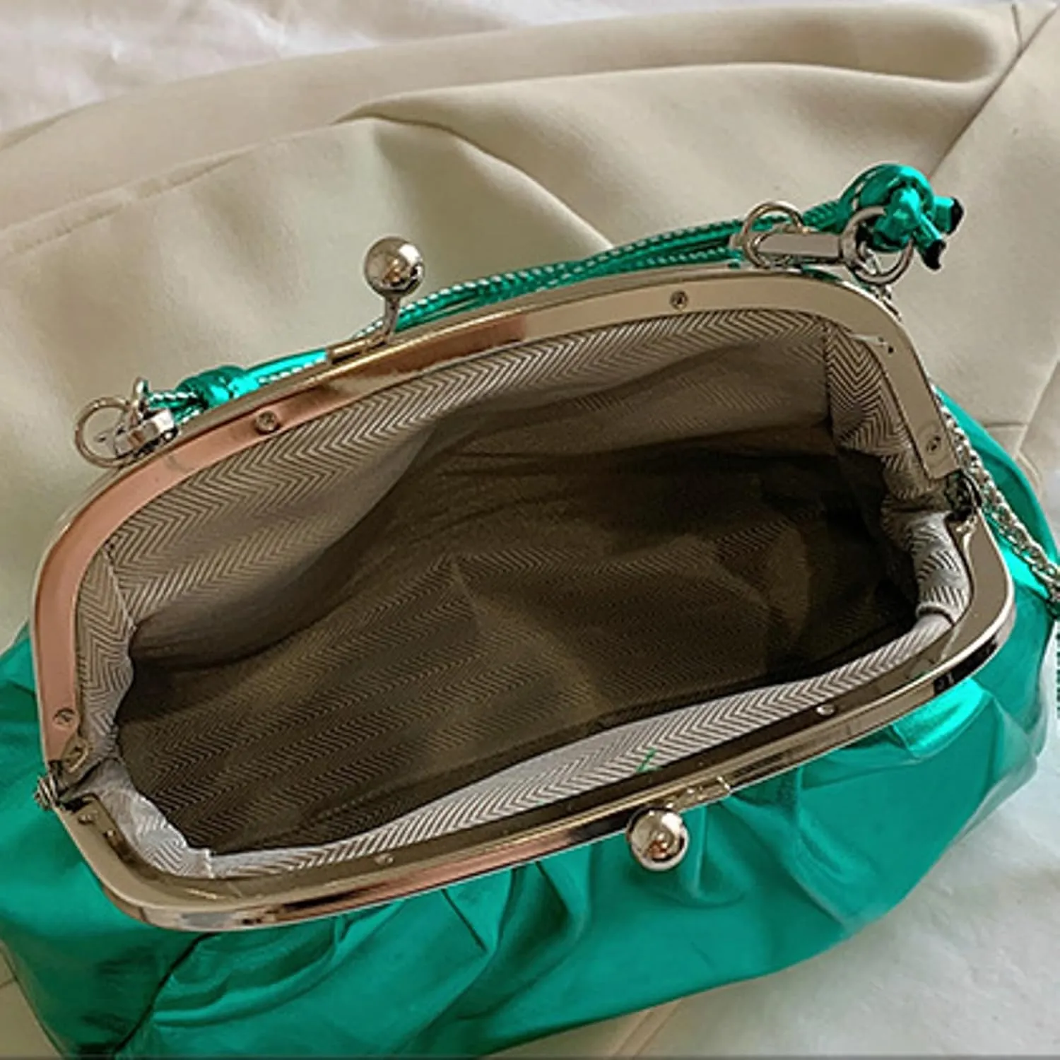 Trendy Pu Leather Kiss Lock Handbag 2025 Evening Clutch Purse Women Crossbody Shell Shoulder Bag Daily