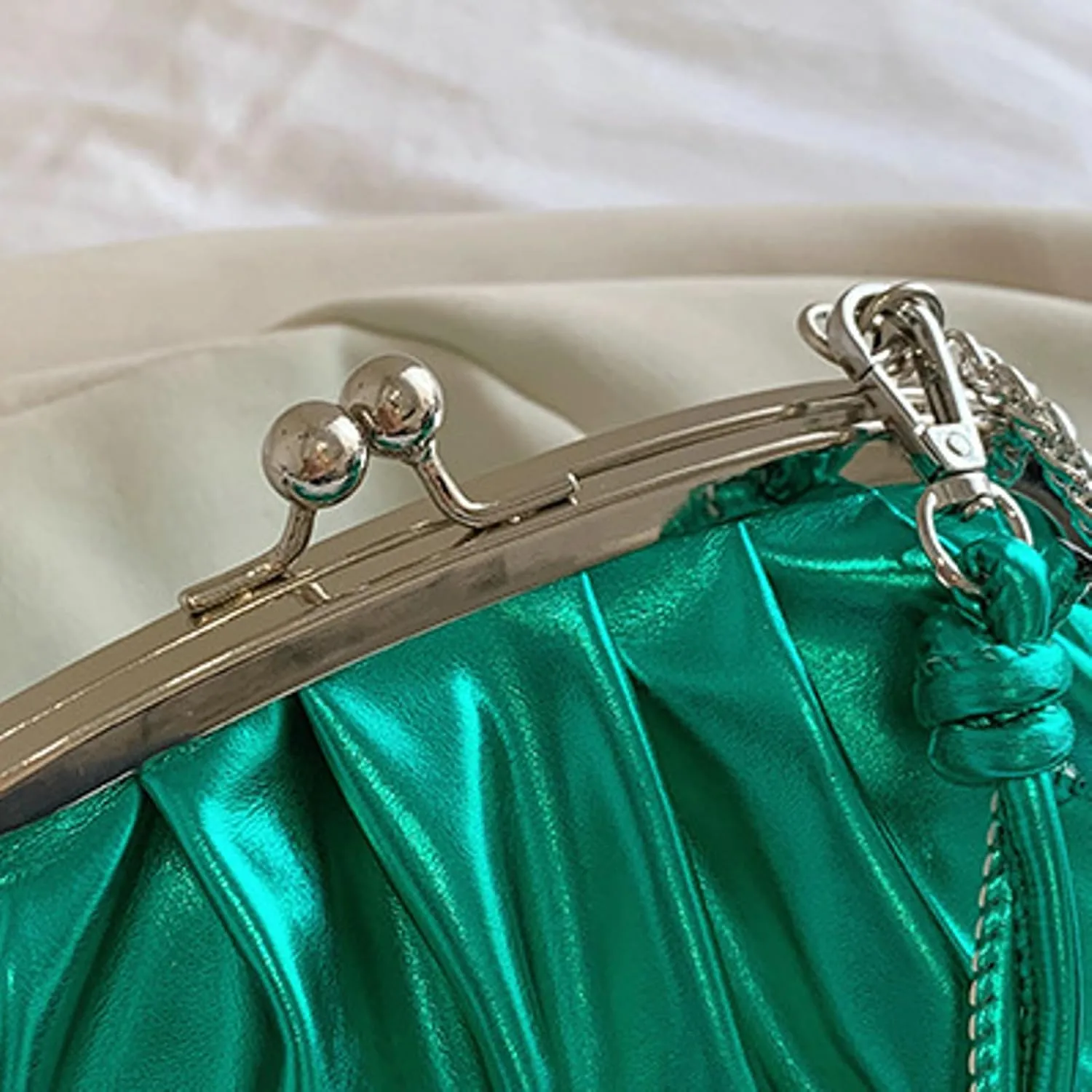 Trendy Pu Leather Kiss Lock Handbag 2025 Evening Clutch Purse Women Crossbody Shell Shoulder Bag Daily