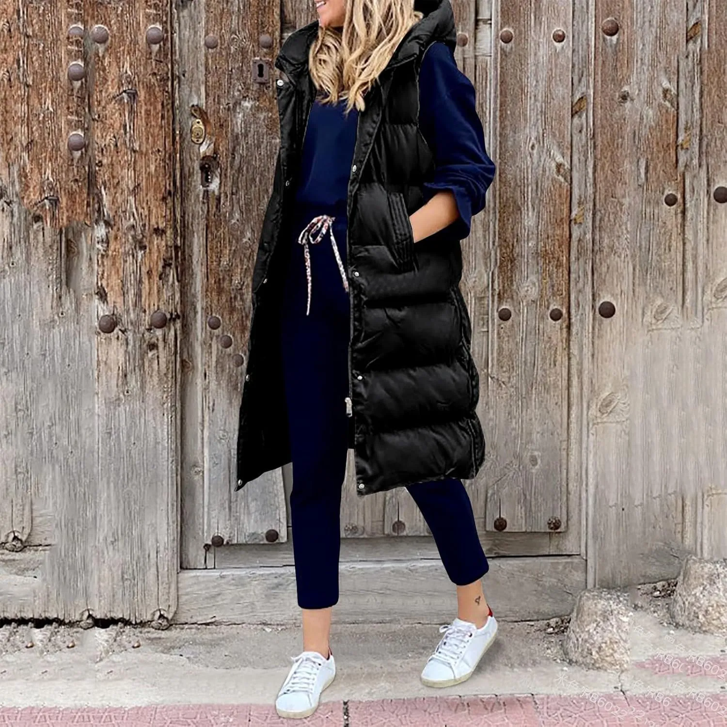 Women's Long Puffer Vest Full-Zip Sleeveless Down Vest Hooded Jacket Fashionable Coats Jacket with Pockets Trendy
