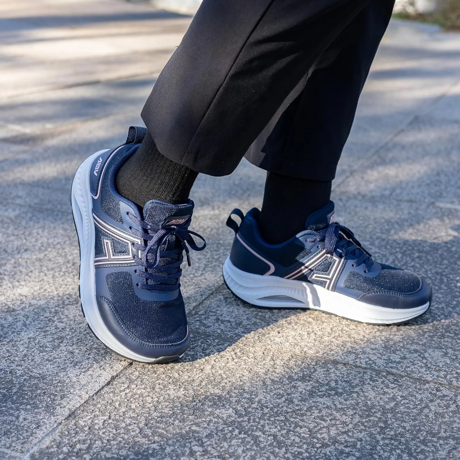 Women's Wide Toe Box Walking Shoes with Arch Support Wide Air Tennis Sneakers Orthotic Plantar Fasciitis Shoes